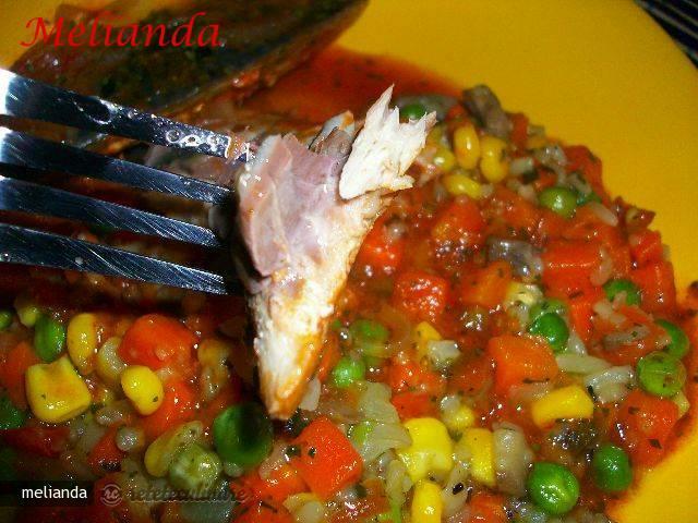 Imagine Reteta culinara File de Macrou in Sos de Rosii | 2review.ro