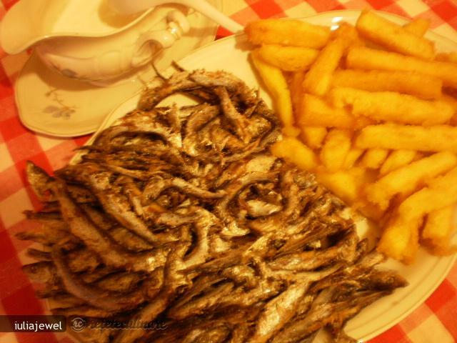 Imagine Reteta culinara Pestisori cu Degete de Mamaliga Fripta | 2review.ro