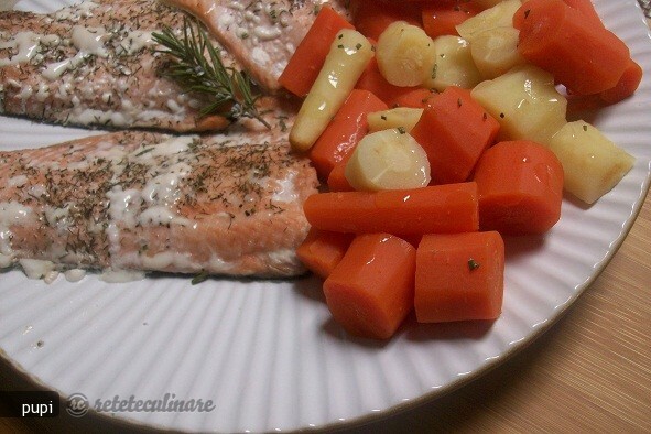 Imagine Reteta culinara Somon Dietetic si Medalion cu Sos de Macris | 2review.ro