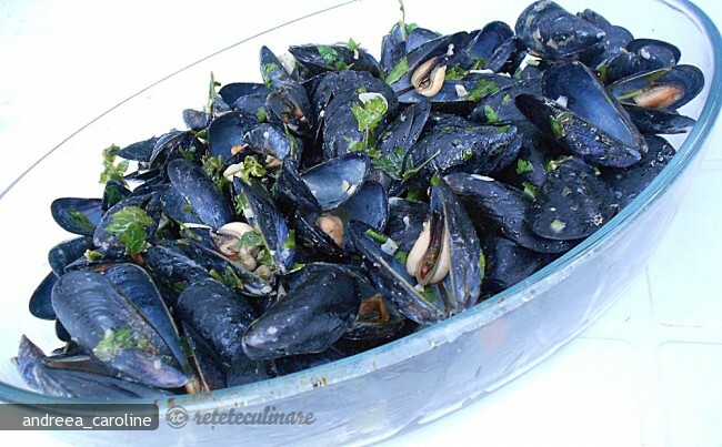 Imagine Reteta culinara Midii cu Patrunjel | 2review.ro