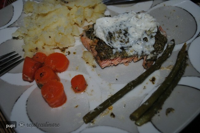 Imagine Reteta culinara Somon cu Macris in Papillote | 2review.ro