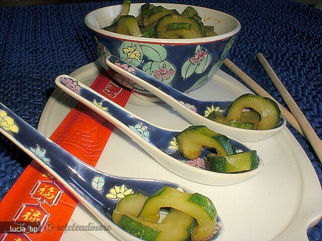 Imagine Reteta culinara Altfel de Salata din Castraveti | 2review.ro