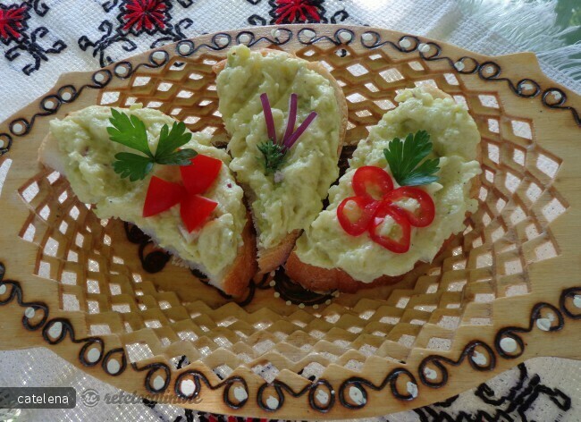 Imagine Reteta culinara Salata de Dovlecei cu Maioneza | 2review.ro