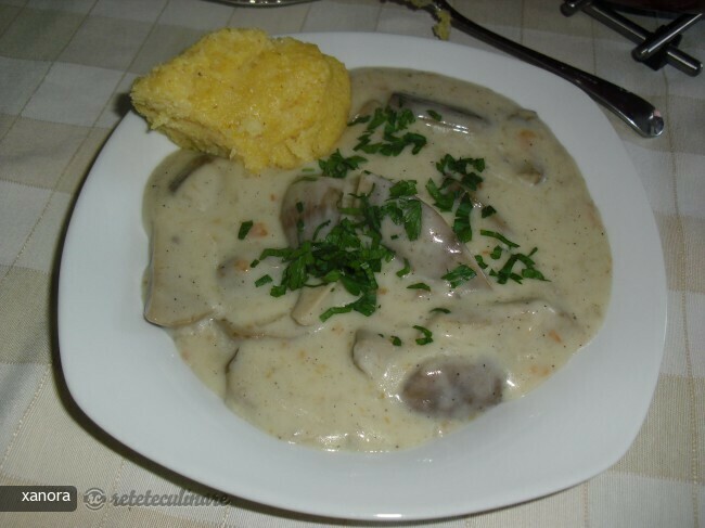 Imagine Reteta culinara Ciulama de Hribi | 2review.ro