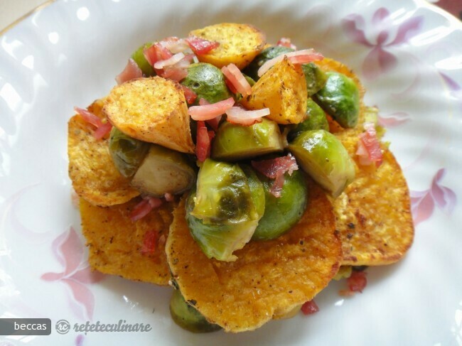 Imagine Reteta culinara Cartofi Dulci Copti si Varza Bruxelles cu Sirop de Artar | 2review.ro