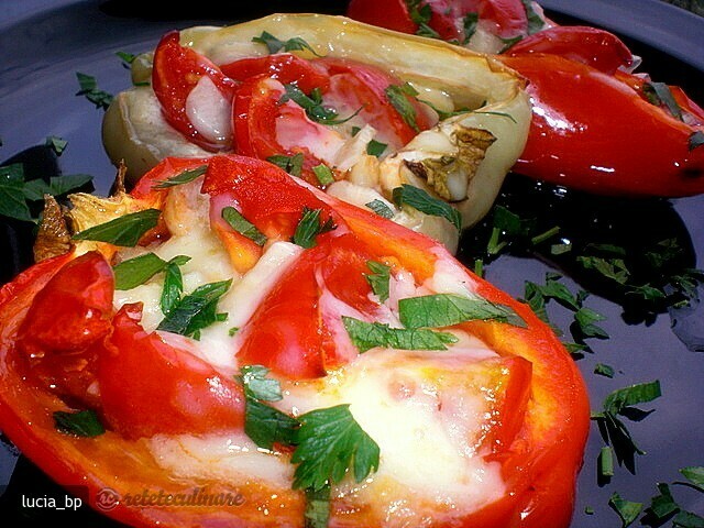 Imagine Reteta culinara Ardei in Stil Italian | 2review.ro