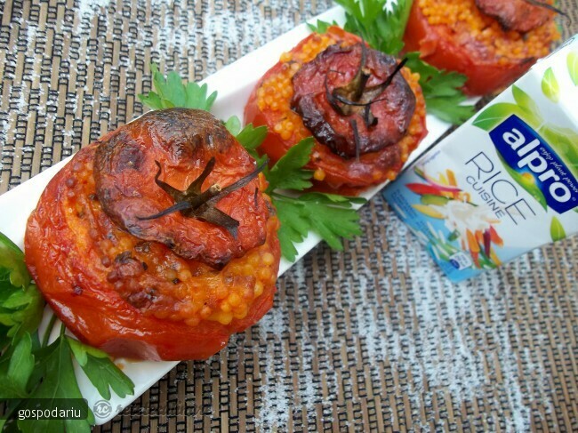 Imagine Reteta culinara Rosii Umplute cu Cus-cus | 2review.ro