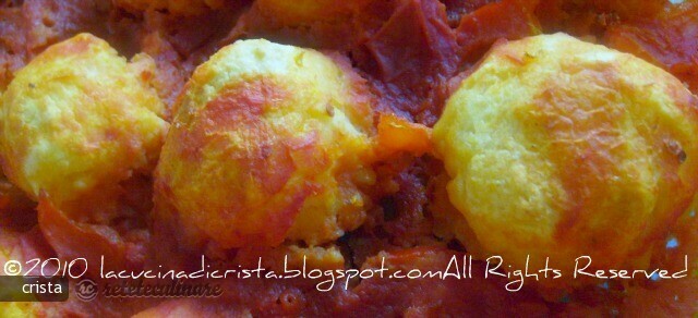 Imagine Reteta culinara Chiftele Pufoase de Cartofi cu Sos | 2review.ro