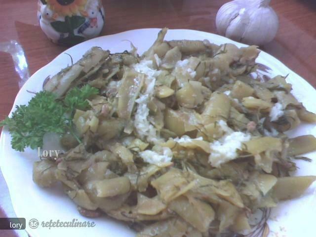 Imagine Reteta culinara Pastai Cu Usturoi | 2review.ro