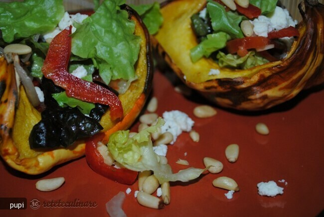 Imagine Reteta culinara Salata de Iarna pe Pat de Dovleac Copt | 2review.ro