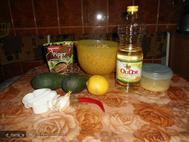 Imagine Reteta culinara Pasta de Naut cu Avocado(de Post) | 2review.ro