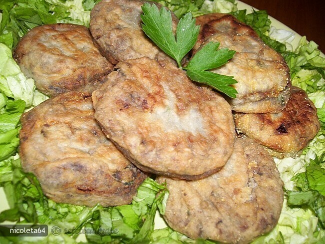 Imagine Reteta culinara Chiftele de Ciuperci | 2review.ro