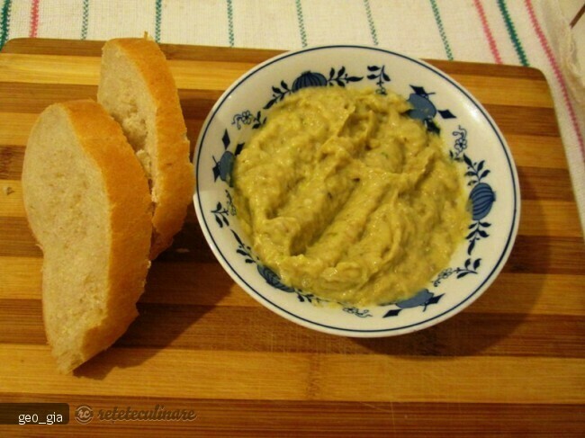 Imagine Reteta culinara Salata de Vinete cu Dovlecel | 2review.ro