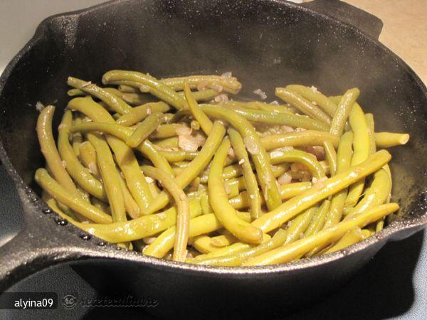 Imagine Reteta culinara Pastai Mov | 2review.ro