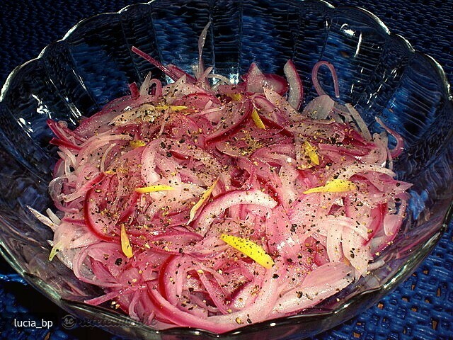 Imagine Reteta culinara Salata de Ceapa Marinata | 2review.ro