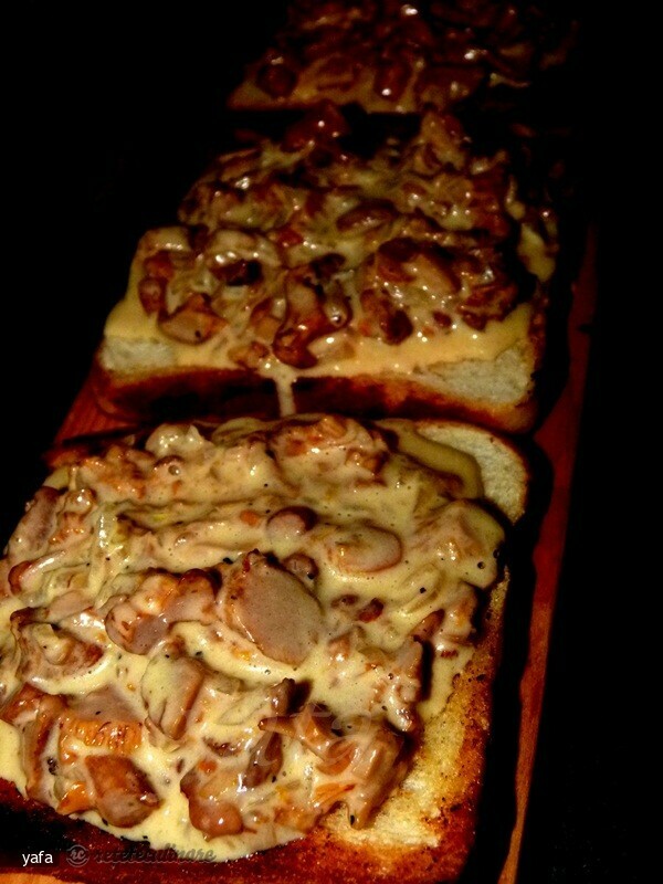 Imagine Reteta culinara Crouste cu Ciuperci | 2review.ro