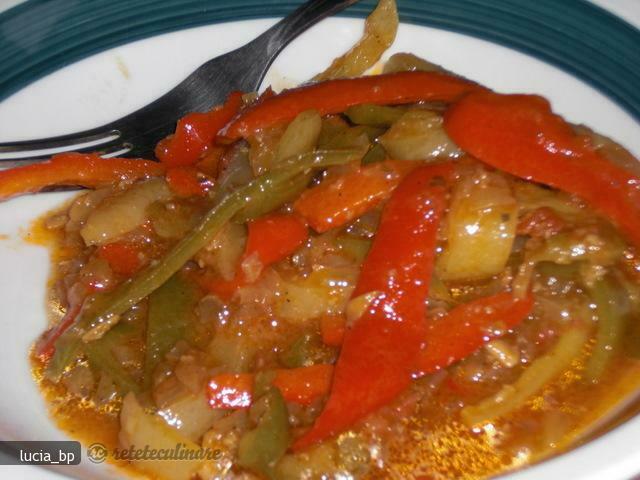 Imagine Reteta culinara Peperonata | 2review.ro