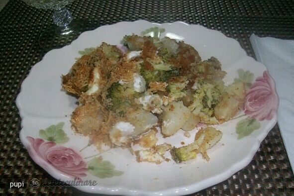 Imagine Reteta culinara Gratin de Broccoli cu Telina si Cartofi | 2review.ro