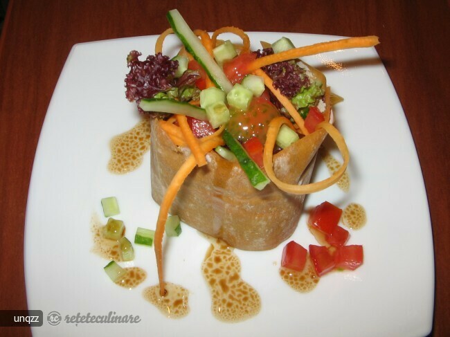 Imagine Reteta culinara Salata Mixta in Foi de Placinta | 2review.ro