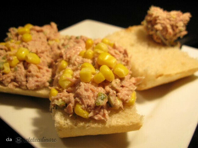 Imagine Reteta culinara Salata de Ton cu Maioneza | 2review.ro