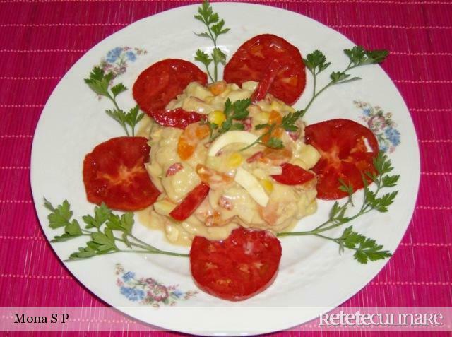 Imagine Reteta culinara Salata de cartofi cu legume si porumb | 2review.ro