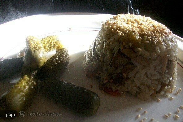 Imagine Reteta culinara Orez de Post cu Ciuperci, Zarzavaturi si Susan | 2review.ro