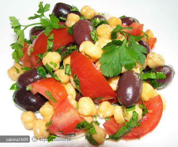 Imagine Reteta culinara Salata cu naut | 2review.ro