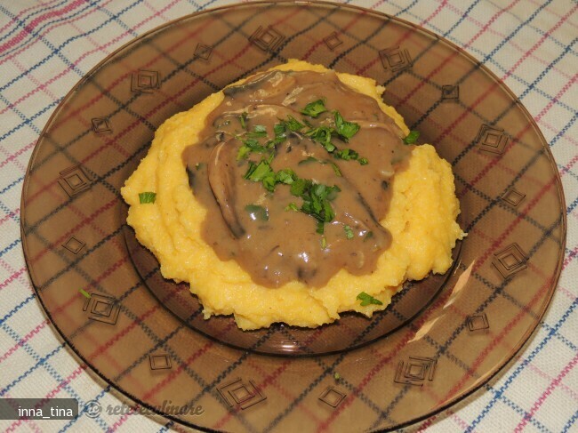 Imagine Reteta culinara Tocanita de Ciuperci | 2review.ro